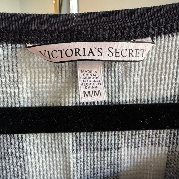 Victoria's Secret Plaid Pajamas Long Sleeve Long Pants Size Medium or Small - Picture 4 of 16